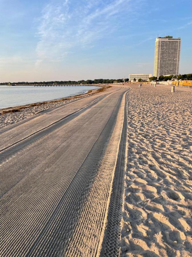 Wohlfuehl Strand Wohnung 'Mein Ankerplatz' Любек Екстериор снимка
